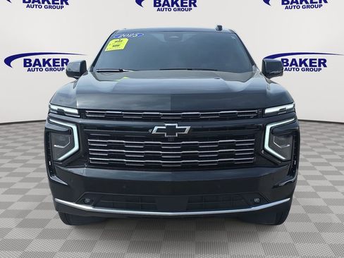 Used 2025 Chevrolet Tahoe High Country AWD/4WD image 2