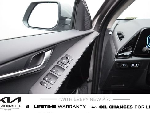 New 2026 Kia Niro EX FWD image 27