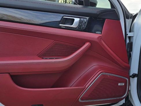 Used 2021 Porsche Panamera 4S image 13