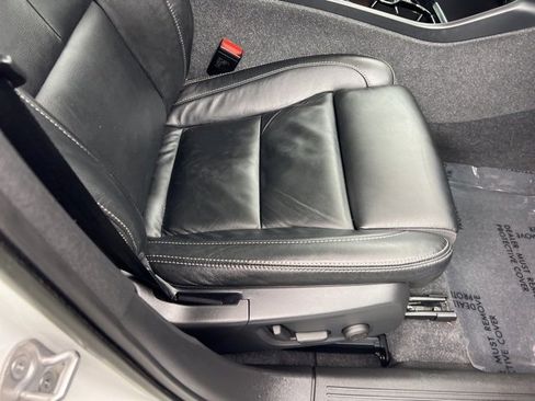 Used 2023 Volvo XC40 B5 Plus w/ Driver Assist Package image 23