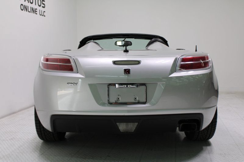 Used 2008 Saturn Sky w/ Premium Trim Package RWD image 4