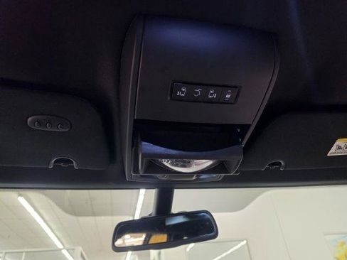Used 2019 Dodge Grand Caravan GT FWD image 31