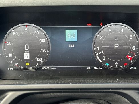 New 2026 Land Rover Defender 110 X-Dynamic SE image 18