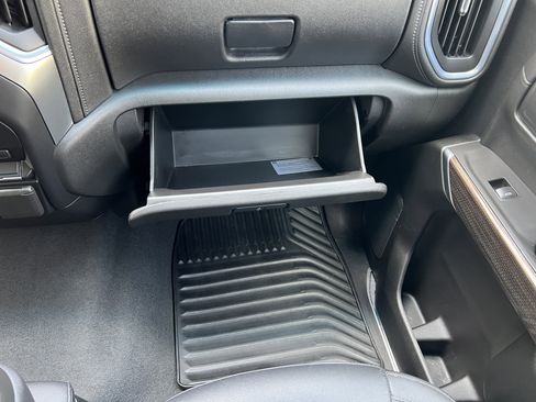 Used 2021 Chevrolet Silverado 1500 LT w/ Convenience Package II image 35