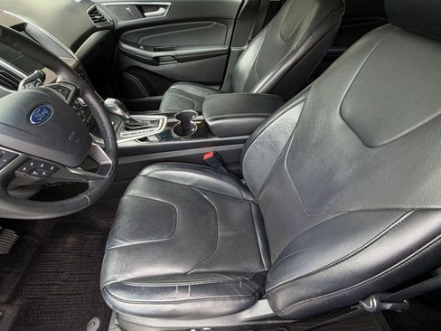 Used 2017 Ford Edge Titanium w/ Equipment Group 301A AWD/4WD image 23