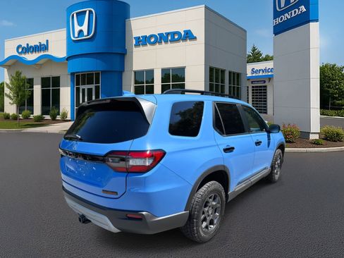 New 2025 Honda Pilot TrailSport image 6