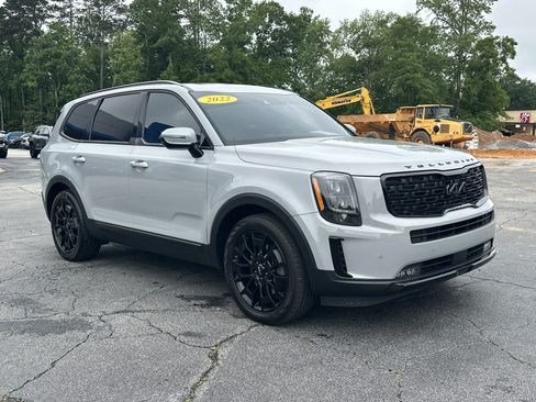 Used 2022 Kia Telluride SX w/ SX Prestige Package AWD/4WD image 2