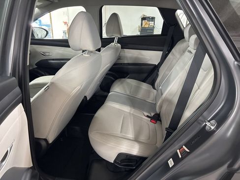 Used 2025 Hyundai Tucson SE AWD/4WD image 28