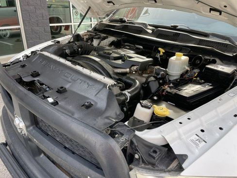 Used 2014 RAM 4500 Tradesman w/ Max Tow Package image 22