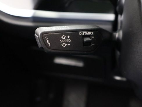 Used 2025 Audi Q3 2.0T Premium image 43