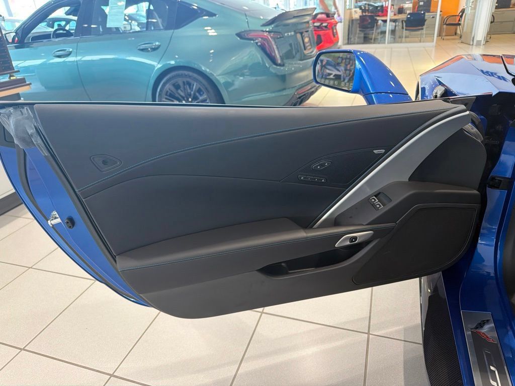 Used 2019 Chevrolet Corvette ZR1 RWD image 8