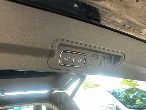 Used 2023 Ford Explorer XLT w/ Equipment Group 202A RWD image 20