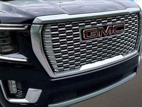 Used 2024 GMC Yukon XL Denali AWD/4WD image 30