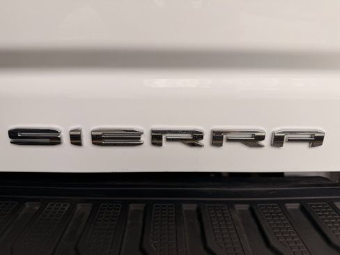 Used 2024 GMC Sierra 3500 Denali w/ Denali Reserve Package image 16