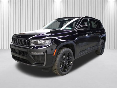 New 2026 Jeep Grand Cherokee Limited w/ Limited Altitude Package image 8