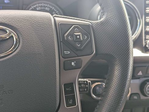 Used 2020 Toyota Tacoma TRD Off-Road AWD/4WD image 23