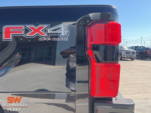 New 2025 Ford F350 King Ranch w/ FX4 Off-Road Package image 7