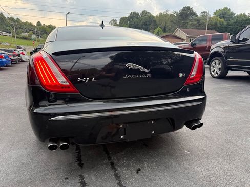 Used 2014 Jaguar XJ R LWB RWD image 11