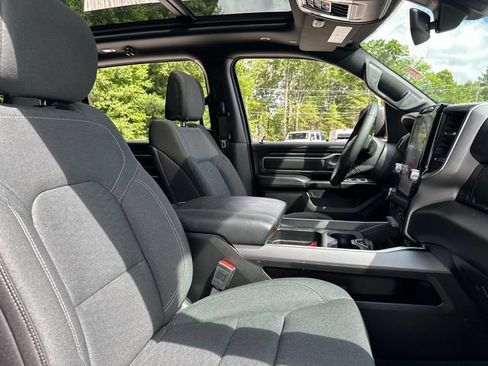 Used 2025 RAM 1500 Big Horn AWD/4WD image 19