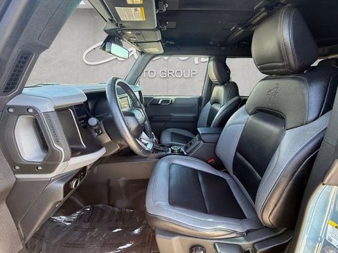 Used 2023 Ford Bronco Big Bend w/ Sasquatch Package image 19