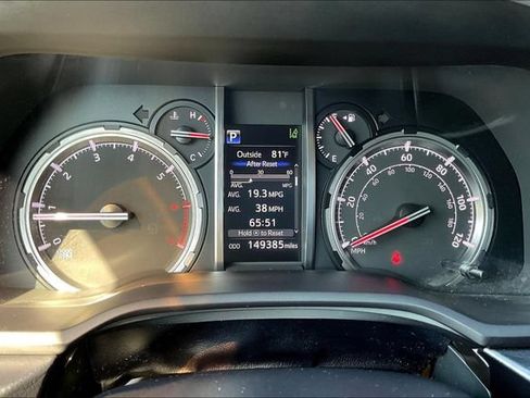 Used 2020 Toyota 4Runner TRD Off-Road Premium w/ Moonroof Package AWD/4WD image 15