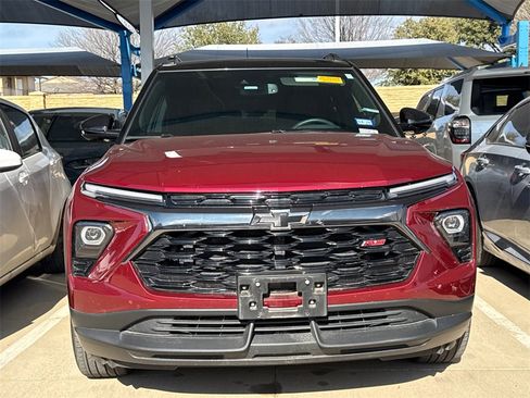 Used 2024 Chevrolet TrailBlazer RS w/ Convenience Package image 2