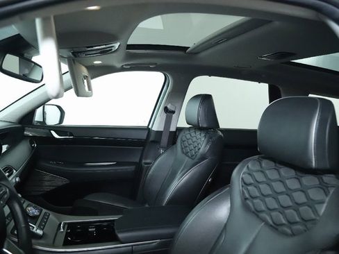 Used 2022 Hyundai Palisade Limited w/ Cargo Package image 21