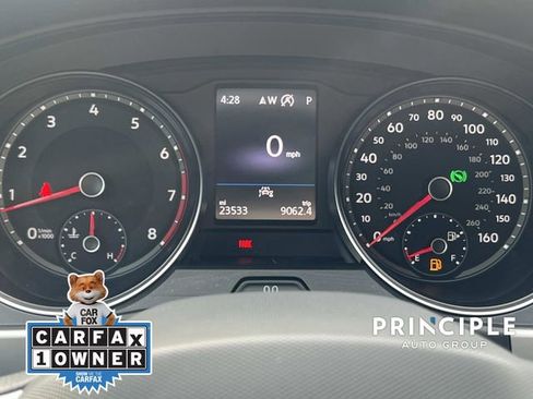 Used 2021 Volkswagen Atlas Cross Sport SE w/ Panoramic Sunroof Package FWD image 22