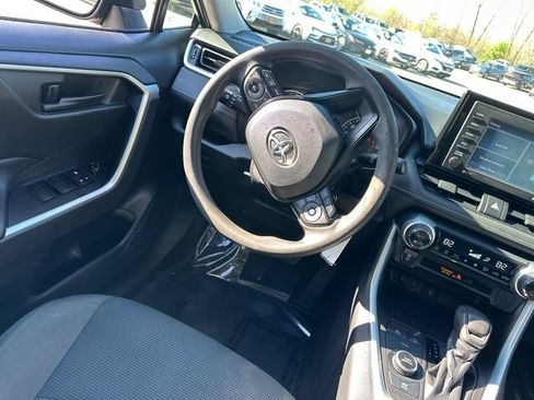 Certified 2022 Toyota RAV4 LE AWD/4WD image 25