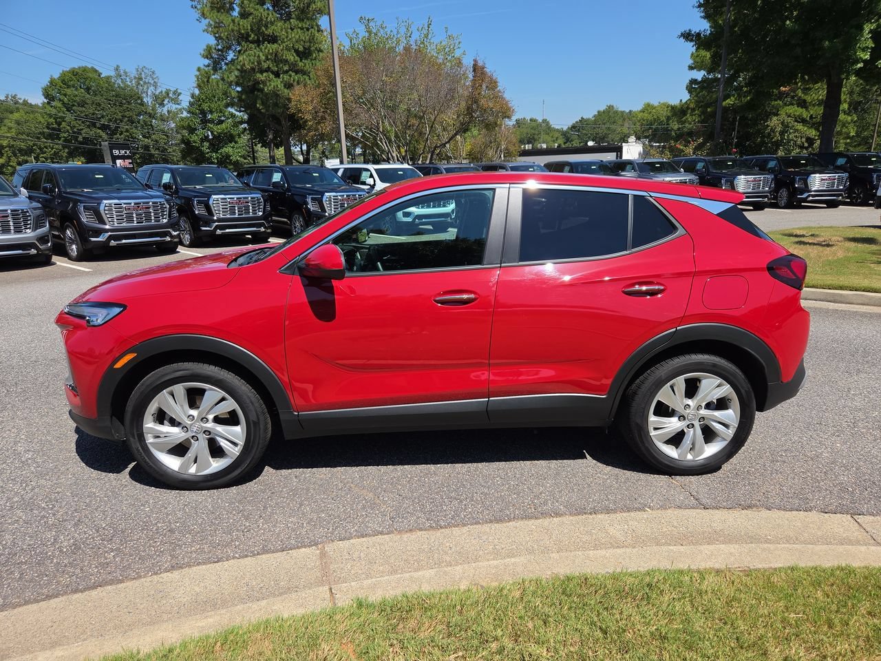 Used 2026 Buick Encore GX Preferred w/ Comfort Package FWD image 5