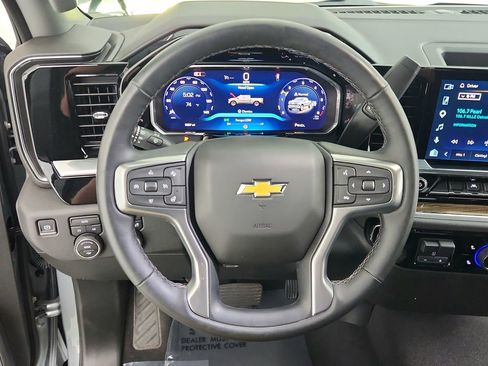 Used 2026 Chevrolet Silverado 1500 LT AWD/4WD image 19