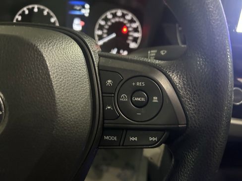 Used 2023 Toyota Corolla LE image 9
