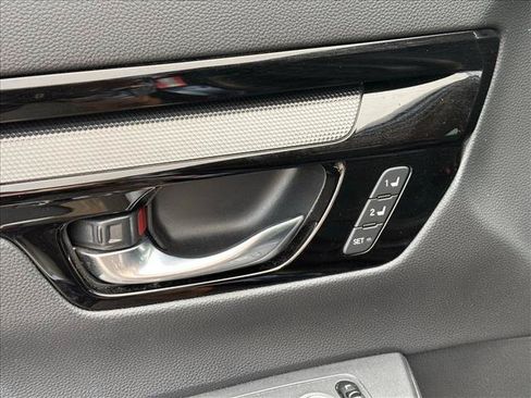 Used 2025 Honda CR-V EX-L image 29