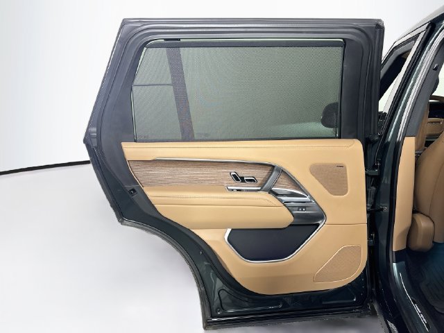 Used 2026 Land Rover Range Rover Long Wheelbase SE AWD/4WD image 23