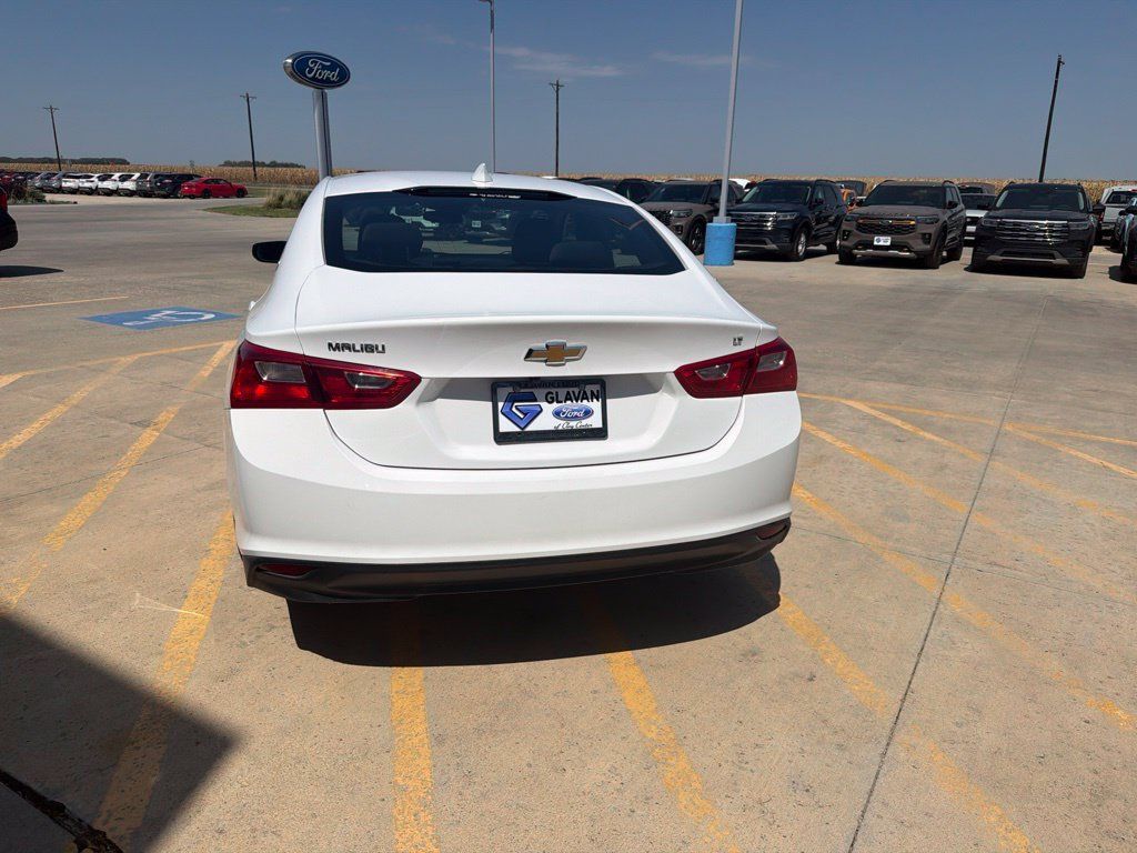 Used 2023 Chevrolet Malibu LT FWD image 6