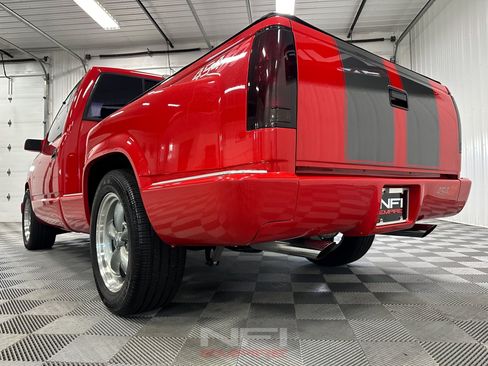Used 1993 Chevrolet Silverado 1500 454 SS RWD image 21