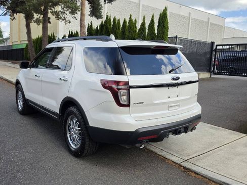 Used 2014 Ford Explorer Sport w/ Equipment Group 401A AWD/4WD image 9