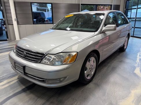 Used 2003 Toyota Avalon XLS FWD image 3