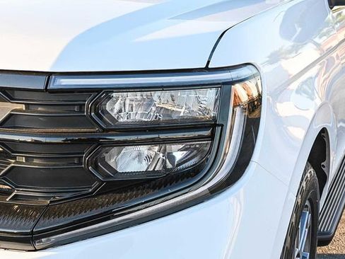 Certified 2025 Ford Expedition Max Active AWD/4WD image 4