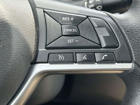 Used 2025 Nissan Altima 2.5 SV AWD/4WD image 23