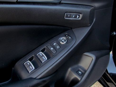 Used 2018 Honda Accord Touring image 20