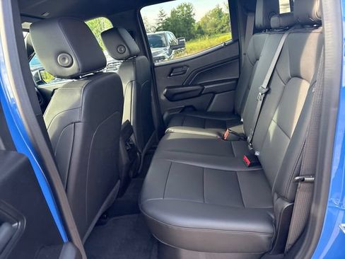Used 2026 Chevrolet Colorado Trail Boss AWD/4WD image 19