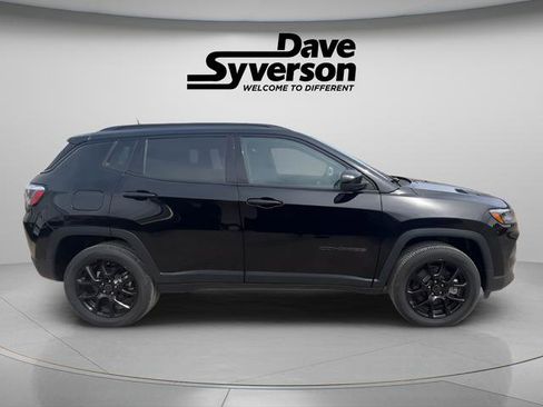 New 2026 Jeep Compass Latitude AWD/4WD image 3