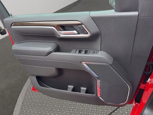 New 2026 GMC Sierra 1500 Elevation image 13