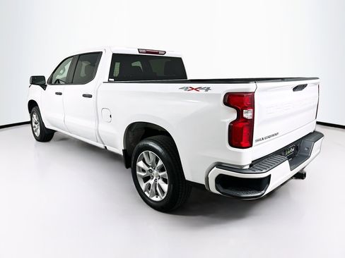 Used 2019 Chevrolet Silverado 1500 Custom w/ Custom Value Package AWD/4WD image 5