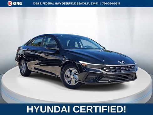 Used 2026 Hyundai Elantra SE w/ Cargo Package FWD image 1