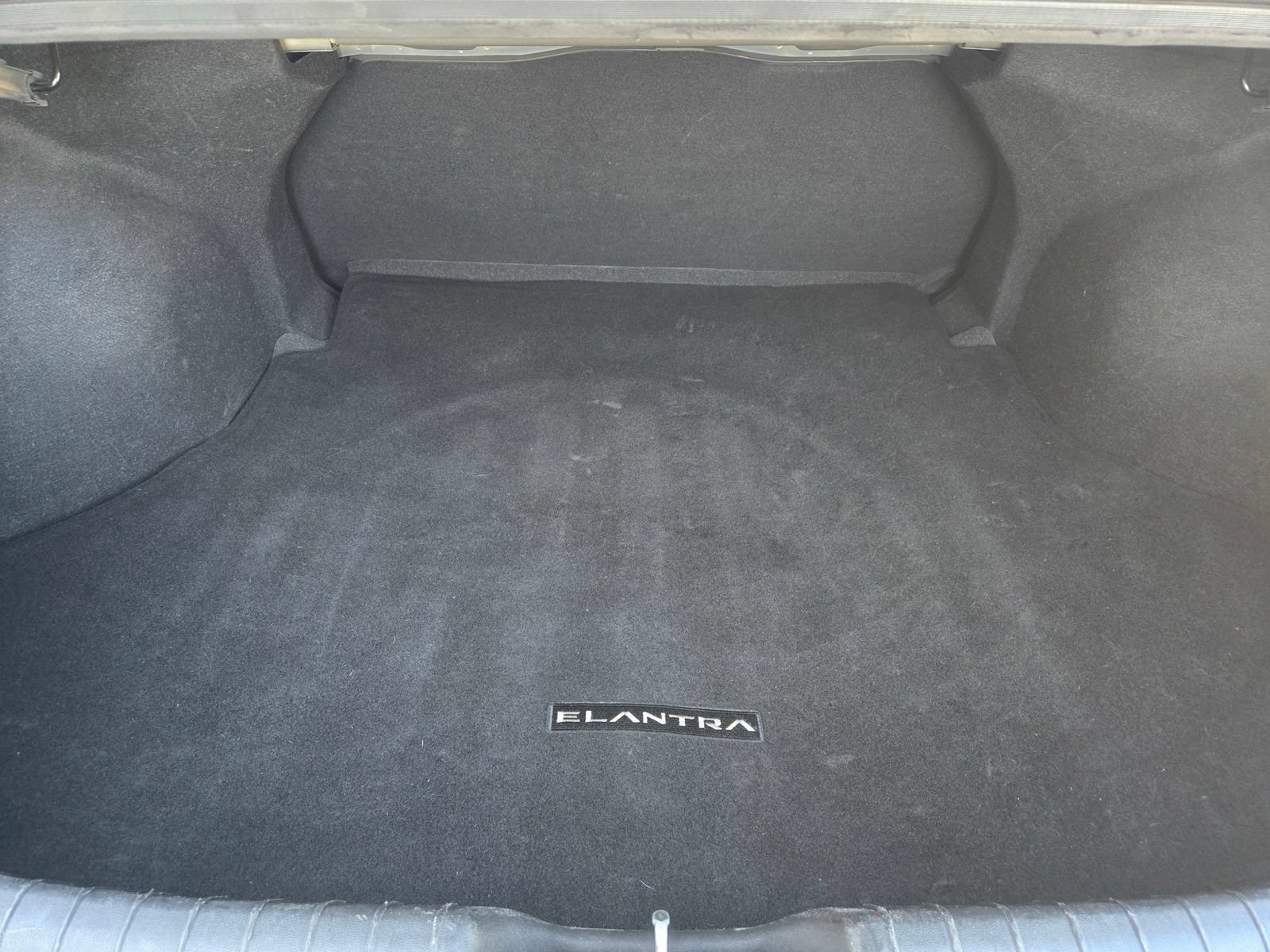 Used 2022 Hyundai Elantra SEL w/ Cargo Package FWD image 27