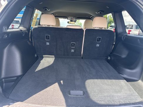 Used 2024 Jeep Grand Cherokee Limited image 23