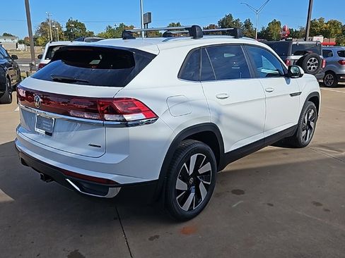 New 2026 Volkswagen Atlas Cross Sport SE image 5