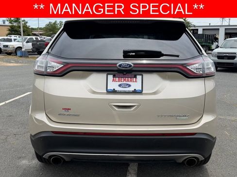 Used 2018 Ford Edge Titanium FWD image 4